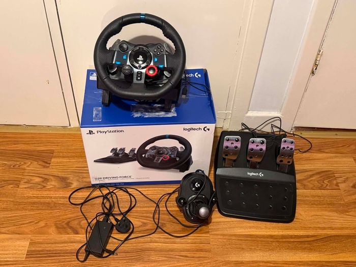 Logitech G29 Driving force + shifter