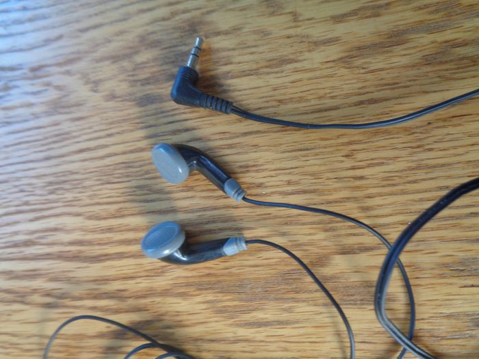 Ear phones for Sale