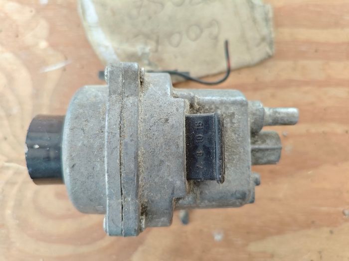 Mercedes Benz Manifold Pressure Sensor M110 0280100111 W114 W116