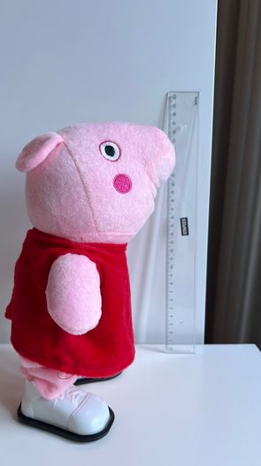 Unique Peppa Pig Walking Toy (plays Peppa Pig theme song)