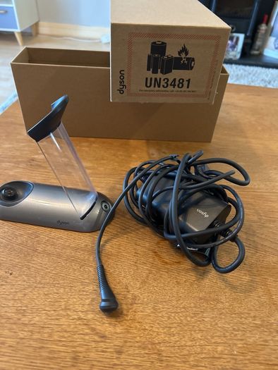 Dyson corrales charger