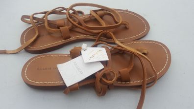 NEW Sandals 4/37
