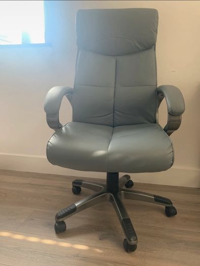 Executive Grey Office Chair, As New, Collection Only (Limerick)
