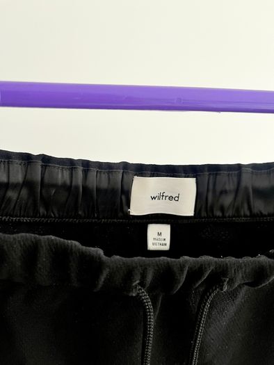 Aritzia Wilfred Muse Cargo Skirt black/ Size M / UK10