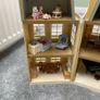 Sylvanian Hotel and families Image 4