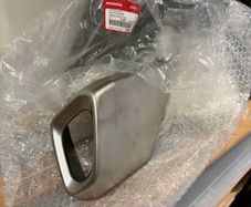 Honda CB650R/CBR650R - stock exhaust cover new