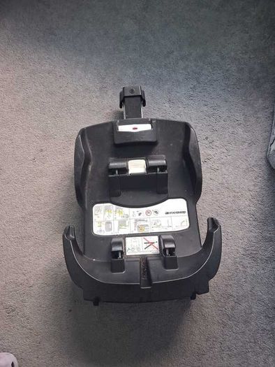 Doona+ Car Seat / Buggy with ISOFIX Base, Newborn Insert & Accessories