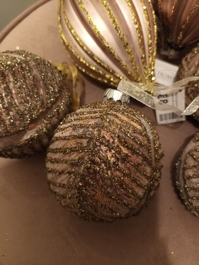 10 luxury christmas baubles