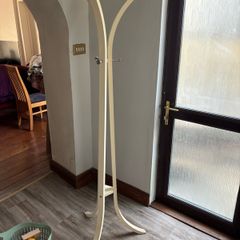 Free Coat-stand (Cream Colour)
