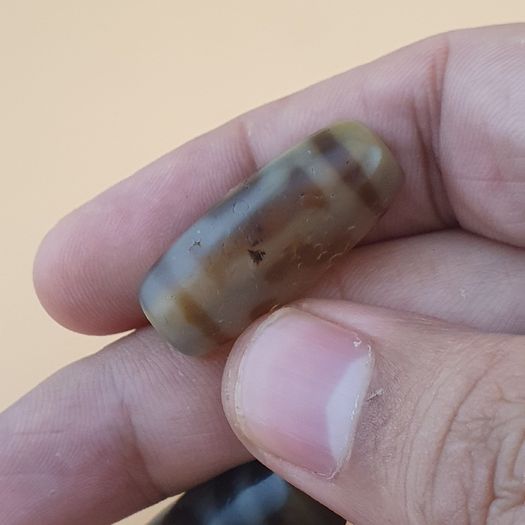 Vintage Himalayan Tibetan Unique Eyes Pattern Agate Dzi Beads  Lot of 3
