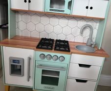 Kidcraft wooden kitchen