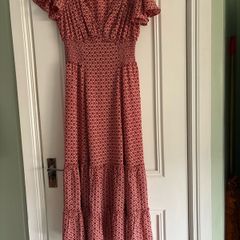 max studio dress