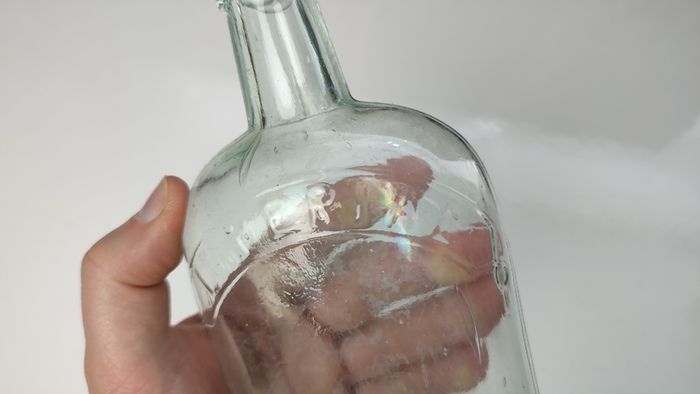 395 - Antique Imperial Pint Sea Glass Decorative Collectible Alcohol Bottle