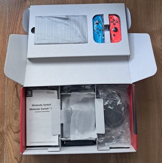 Nintendo Neon Red/Neon Blue Switch Bundle - 11 Boxed Games (9/11 Nintendo First Party Games) - Liffey Valley