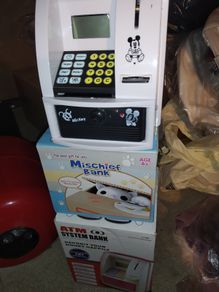 Kids money bank machine all 20euro