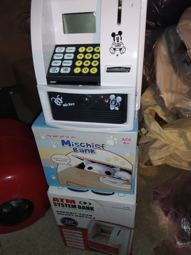Kids money bank machine all 20euro