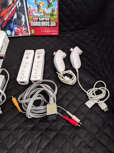 Wii bundle with 6 games
