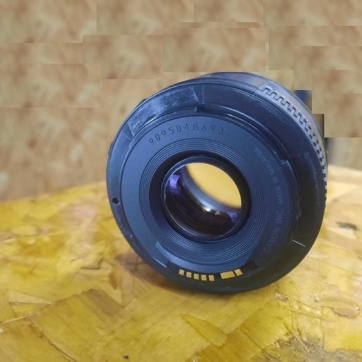 Canon EF 50mm f1.8 Mark II Lens