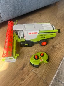 KLAAS remote control Combine Harvester