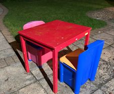 Kids table and chairs