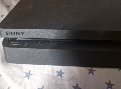 Jailbreakable PlayStation 4 slim 1TB 6.72 Firmware