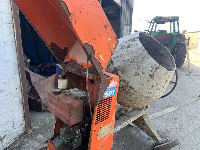 Pending - Cement mixer