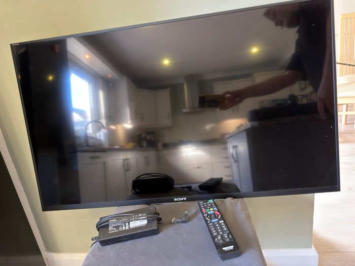 40" Sony Bravia Smart TV