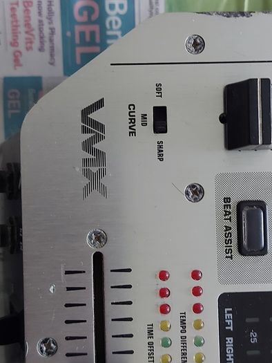 BEHRINGER PRO MIXER Model VMX 200, working great and in excellent condition