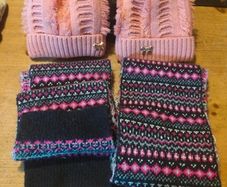 Girls winter Hat and scarves.