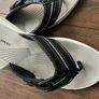Clarks Cloudsteppers flip flops size 4 Image 2