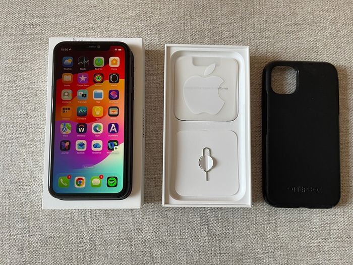 iPhone 11