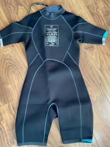 Crane medium short wet suit for sale size 12-14