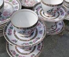 40piece Vintage Arklow Part Dinner Set
