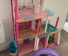 Barbie dream house