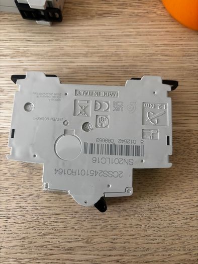 Abb Sn201 D16 & C16 Mcbs  16a 1pn 7 Brand New D16