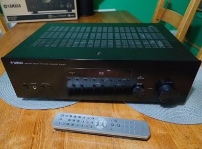 Yamaha R-N301 Network Amplifier, Spotify, Internet Radio - Price Incl. Delivery