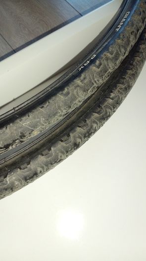 Bicycle tyre