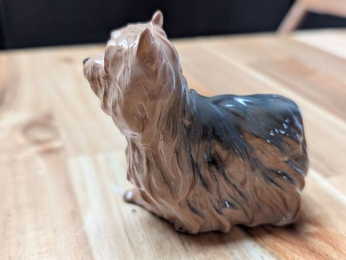 Beswic Yorkshire terrier porcelain figurine