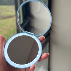 Portable LED mirror