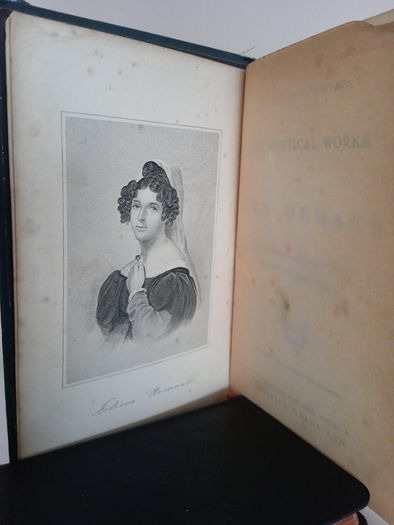 The Poetical Works of Mrs. Hemans: Reprinted from the Early Editions with Memoir, Explanatory Notes, Etc by Mrs Hemans (RB172)