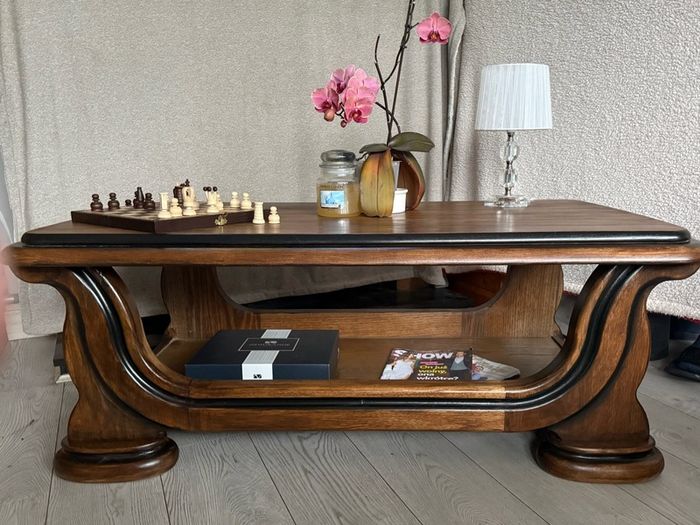 Stunning Vintage Mahogany Regency Coffee Table