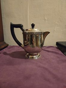 Viners of Sheffield Silver Plate Coffee Pot