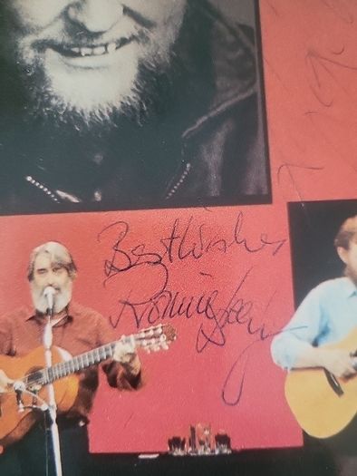 The Dubliners Prodigal sons vinyl. sleeve signed by the band.
