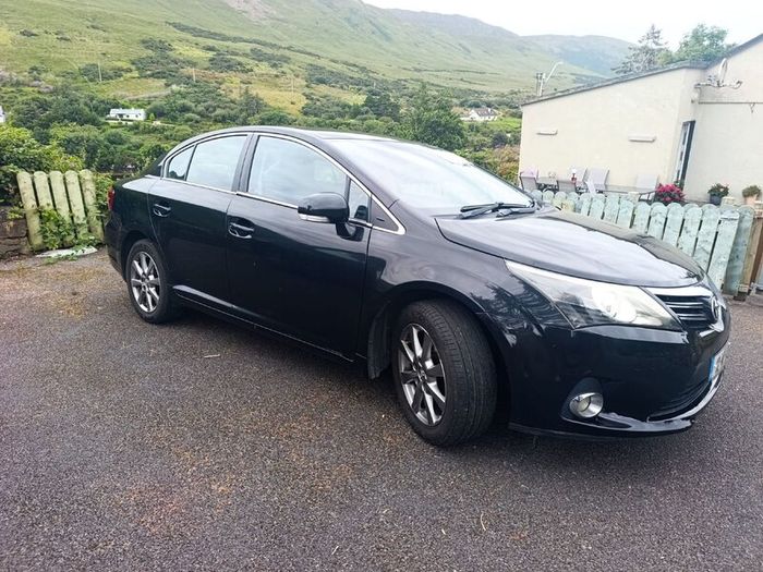 Toyota Avensis 2012