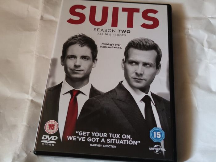 Suits Complete Season Two Dvd Boxset