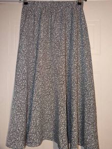 perfect for Summer, floral midi skirt from Dazy