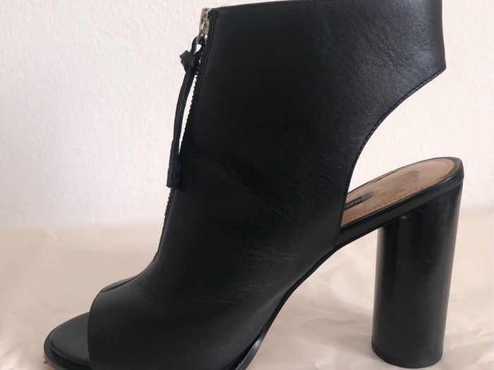 French Connection sandals - size 40