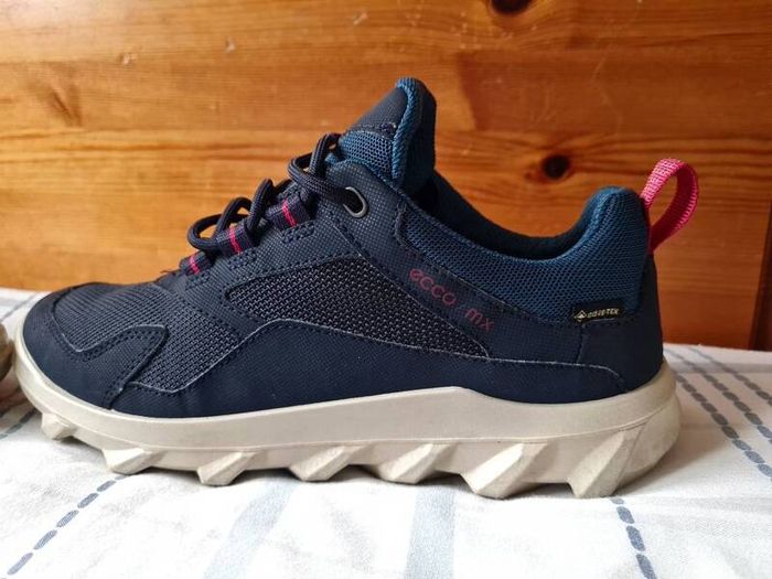 ecco gtx mx low Size 4.5 eu 37 navy/green in excellent condition