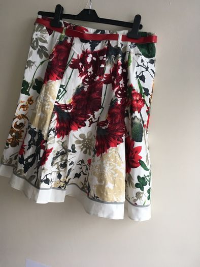 Beautiful Floral Skater Cotton Skirt, size-12