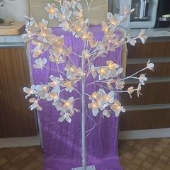 LED Lighted Tree